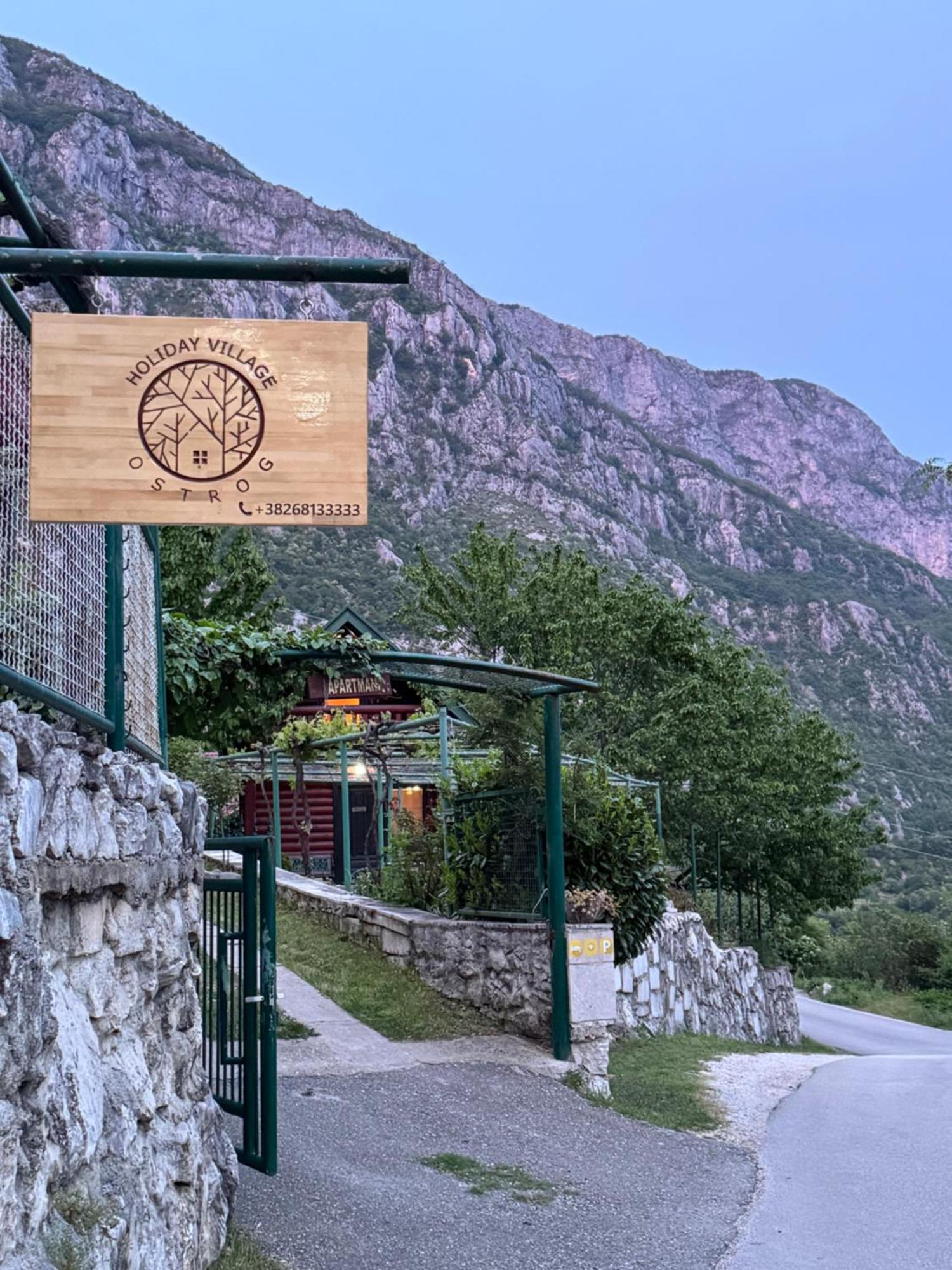 Holiday Village Ostrog Nikšić Buitenkant foto
